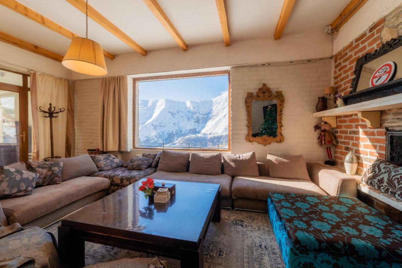 Snow Time Cottage Gudauri Exterior photo