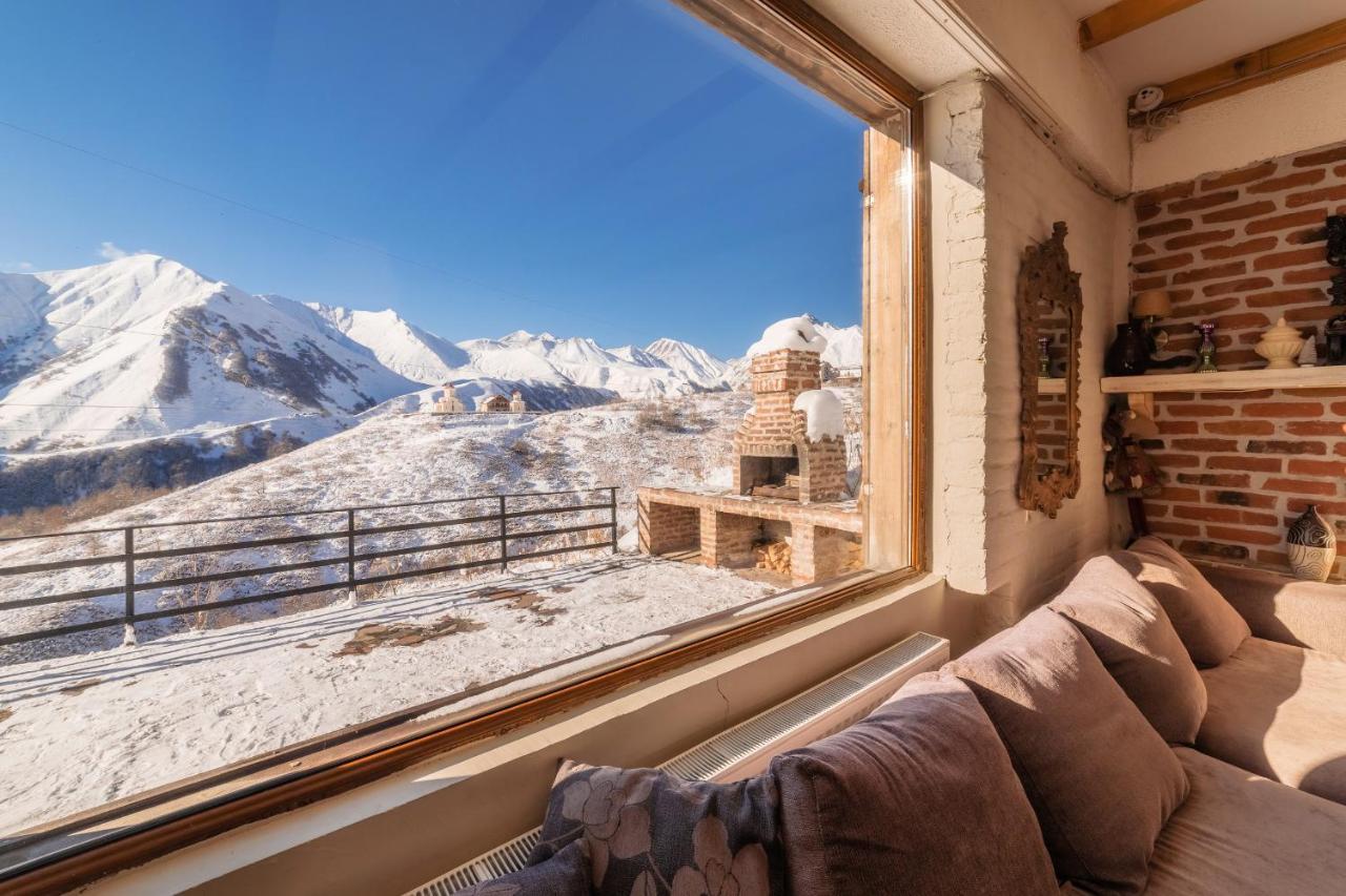 Snow Time Cottage Gudauri Exterior photo