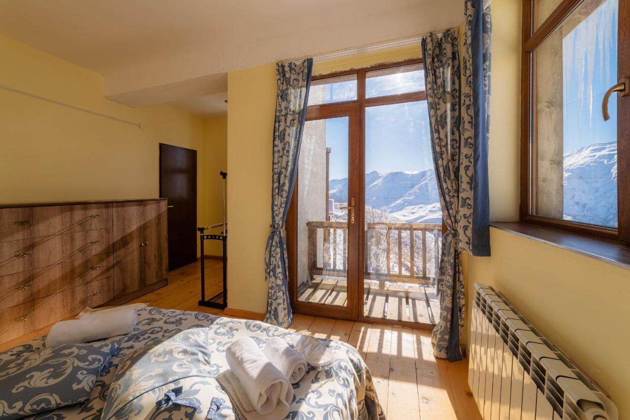 Snow Time Cottage Gudauri Exterior photo