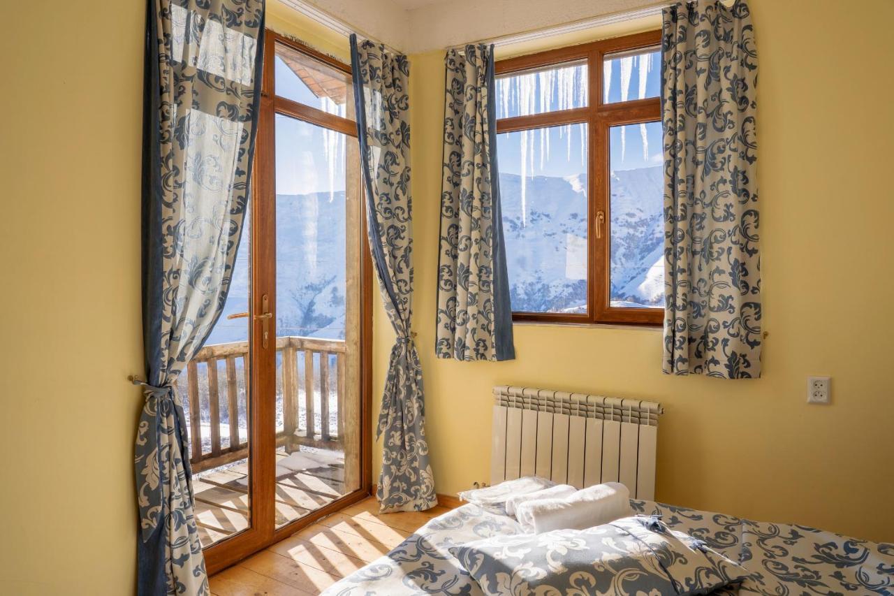 Snow Time Cottage Gudauri Exterior photo